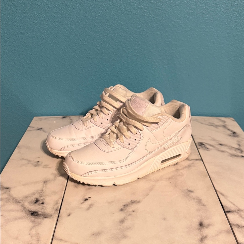 Nike Women's Sneakers - White air max 90’s